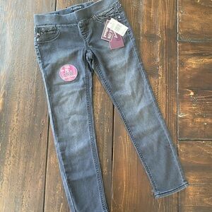 NEW Vigoss black distressed pull on jeans